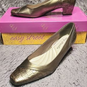 Easy Street Teby Pewter Croc Patent Leather Heels
